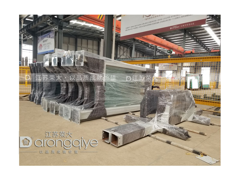 現(xiàn)代候車(chē)亭