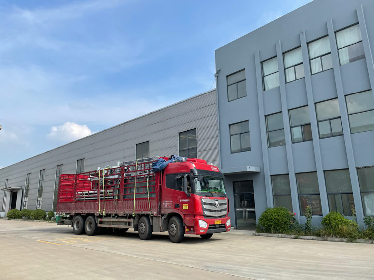 鹽城現(xiàn)代候車(chē)亭發(fā)貨案例第三批