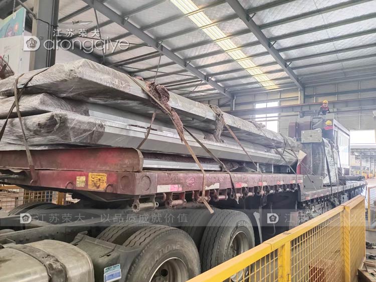 湖北公交候車(chē)亭發(fā)貨案例配圖一